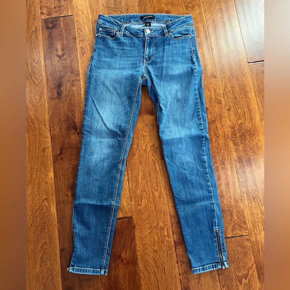 White House | Black Market Jeans (2R)